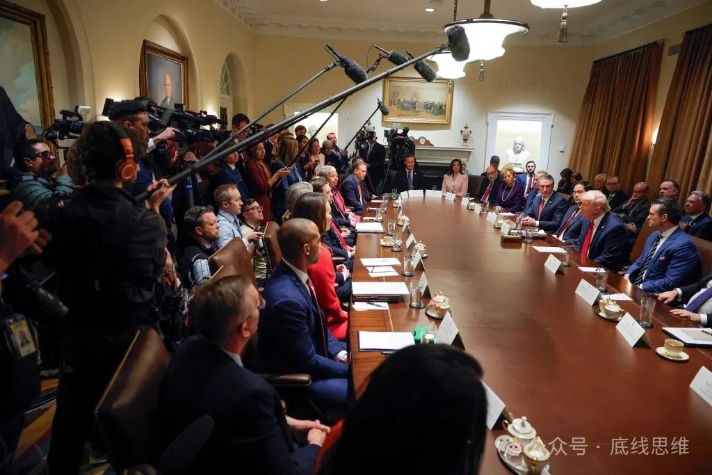 特朗普2月26日举行其第二任期内首次内阁会议。图自：美联社