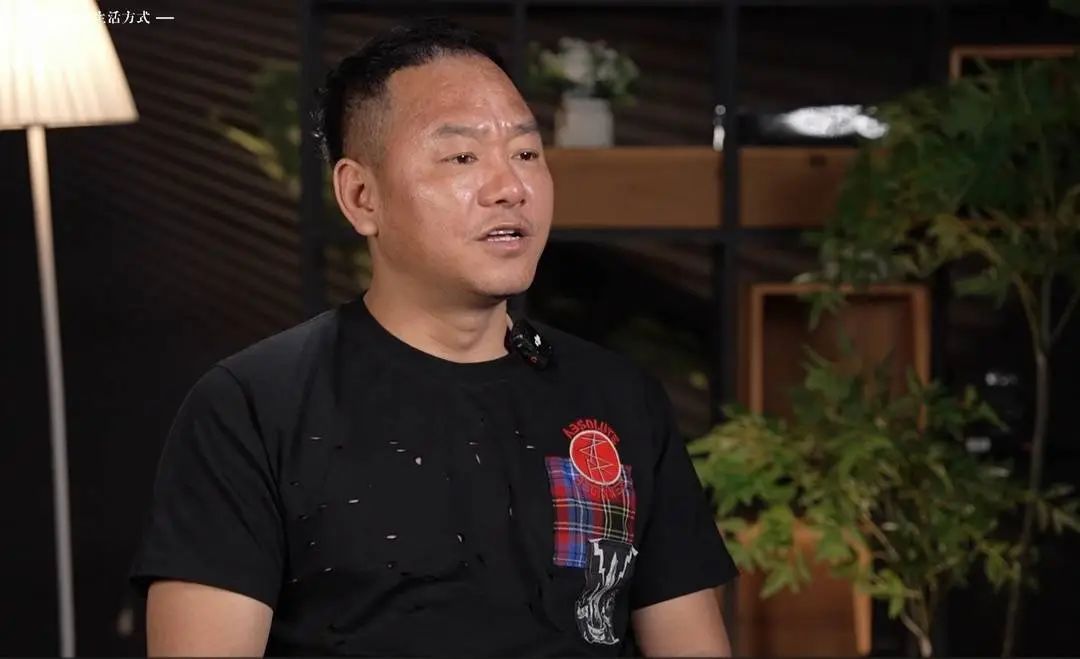 木乃七斤接受封面新闻采访