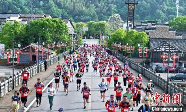 比赛现场。 刘志琨 摄