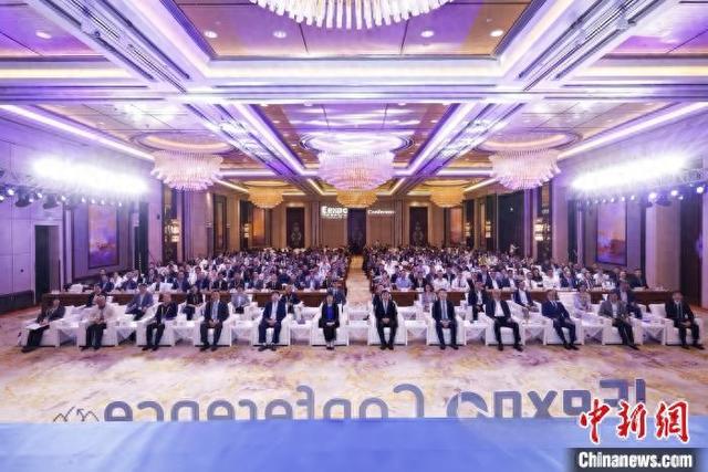 4月20日，2025环境技术大会暨中国环境科学学会单位会员交流年会在上海开幕。 申海 摄