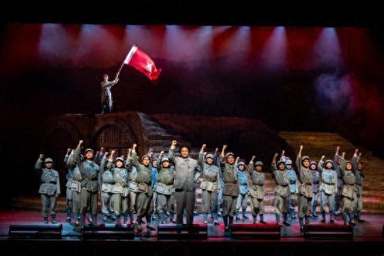 陕北公学的青年高呼“要造就一大批人，这些人是革命的先锋队……”“只要有陕公，中国不会亡！”中国人民大学校团委供图