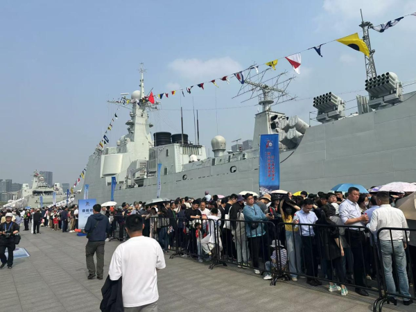 x光机怎么拍照舰艇开放日上，＂人民海军为人民＂具象化了_https://www.jmylbn.com_新闻资讯_第3张