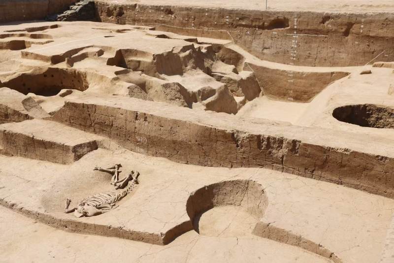 新发现的外城壕和城墙明确了遗址的两重城垣结构。新京报记者 浦峰 摄