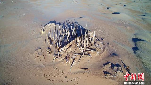 小河墓地.若羌县融媒体中心供图