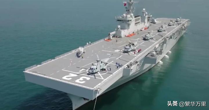 075型两栖攻击舰,四号舰涂上舷号,中国到底需要多少艘?|军用舰艇|两栖舰|两栖舰艇|美国海军|登陆艇_新浪新闻