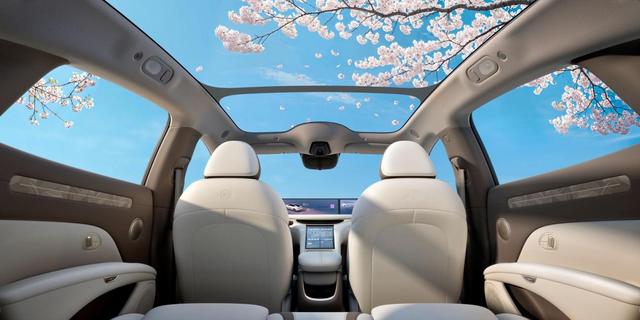 【图：瞬感智控防晒天幕】