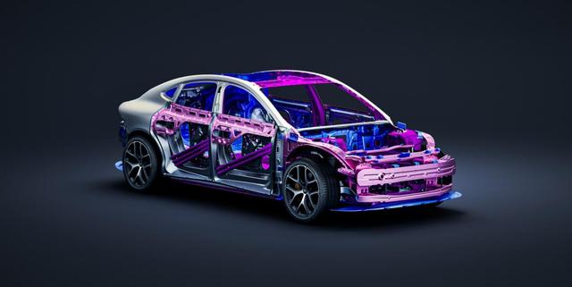 【图：十纵十横全向闭环潜艇笼式车身+大量“潜艇级热成型硼钢”覆盖关键部位】