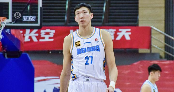 镇守禁区！周琦11中5拿到11分13板2助4帽 6前场板|周琦|前场|北京_新浪新闻