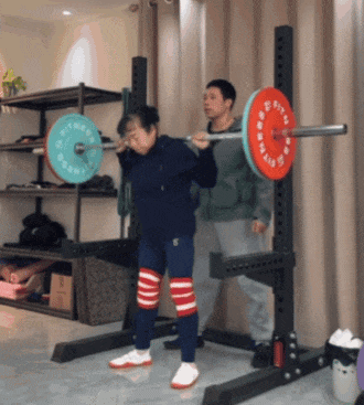 图源@陪60岁妈妈健身逆袭日记