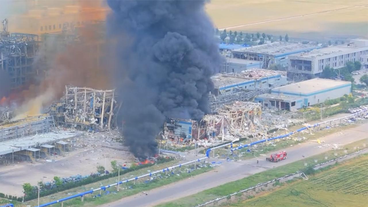 山东高密一化工厂爆炸已造成5死19伤 搜救和清理工作仍在进行中