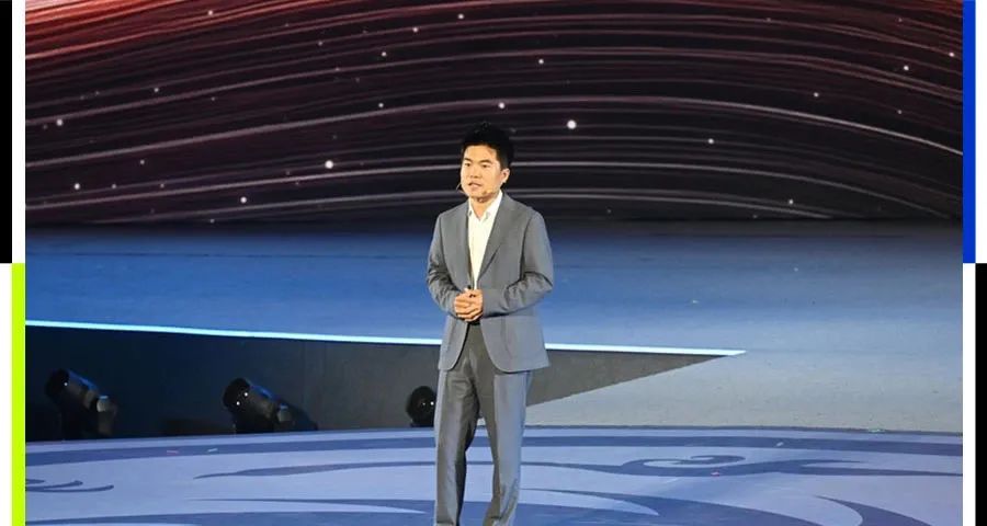 Dong Yuhui是主要兄弟，但杨兄弟很难回到纸牌桌上
