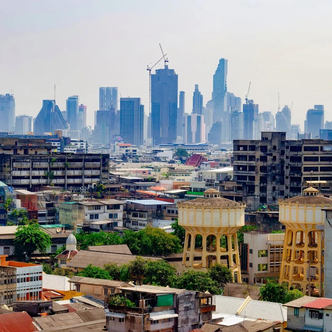 曼谷，繁华的背后不发达地区也同样存在。图：shutterstock