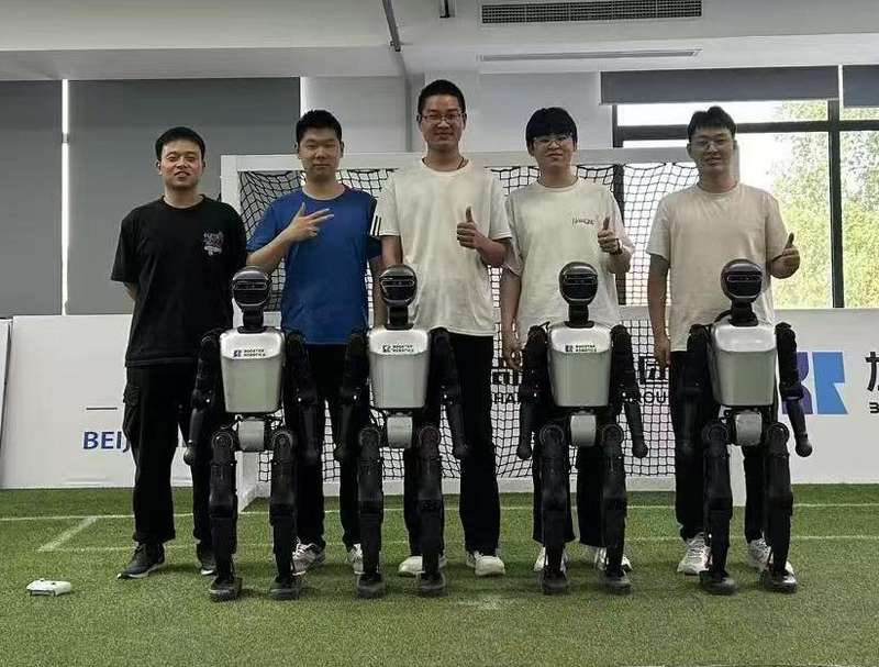 足球联盟机器人始于本月底，这四支球队进入了