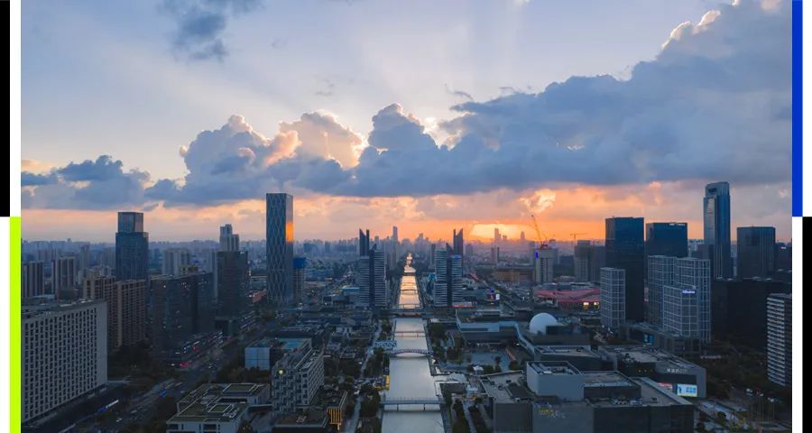 一个比上海大的城市，充满了以前退休的中产阶