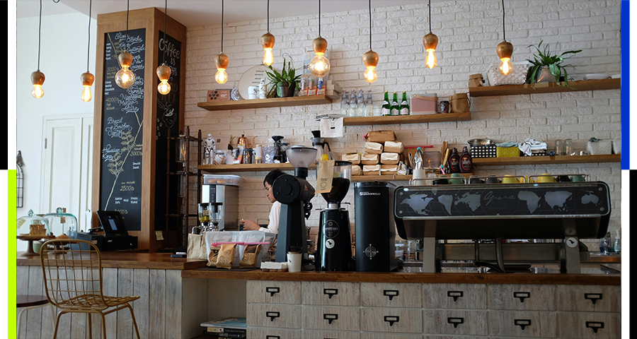 中产阶级返回到贫困，新的三件套装