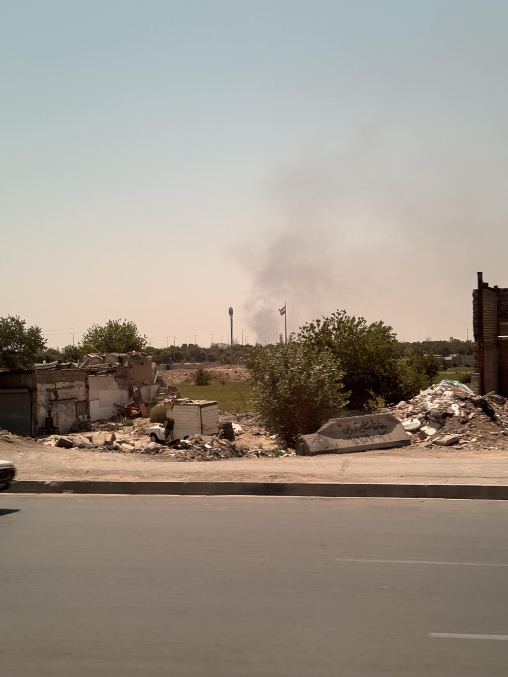 口述｜当以色列空袭越来越近，中国留学生36小时逃离德黑兰