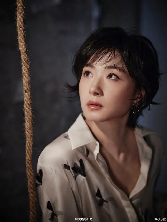 万茜凭电影《长夜将尽》获得金爵奖最佳女演员奖|万茜_新浪财经_新浪网