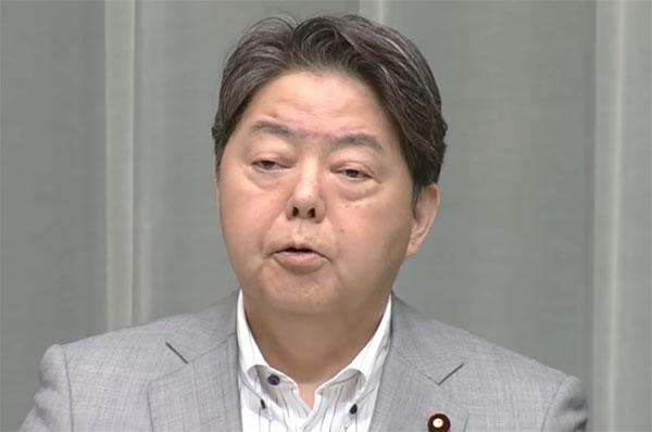 日本内阁官房长官林芳正举行新闻发布会 视频截图