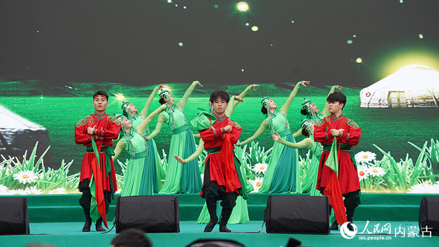 村歌大擂台现场。 实习生 刘瀛摄