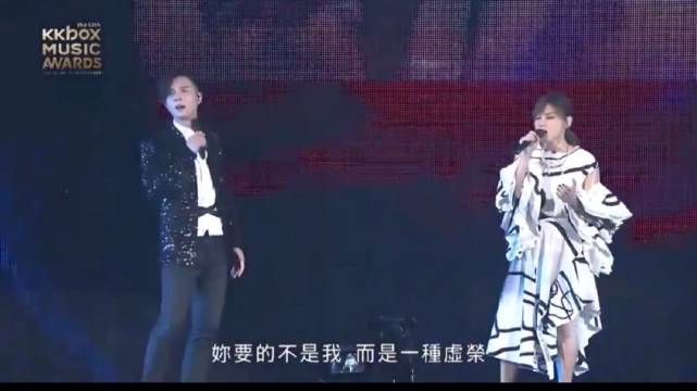李佳薇、陈势安合唱《天后》现场,这期歌手唱这首,完全版要来了,期待下!|李佳薇|天后|陈势安_新浪新闻