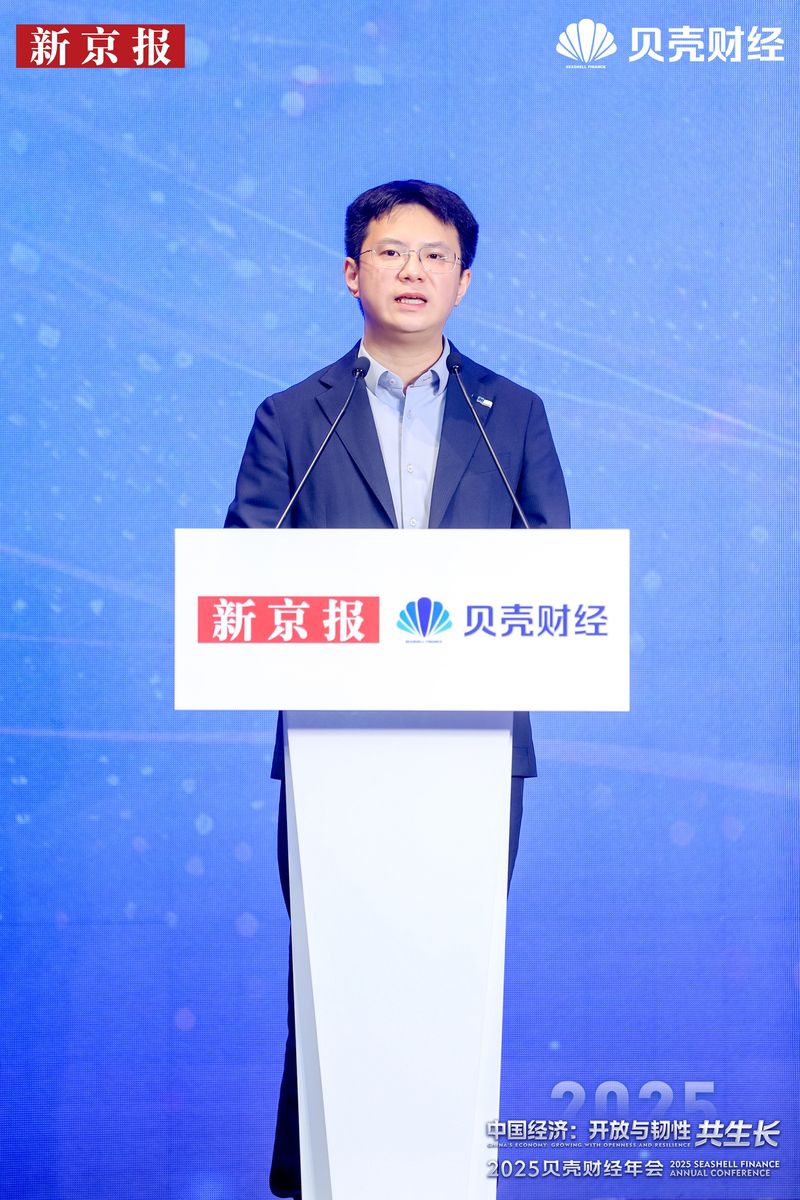 银河通用王鹤:要善于运用合成数据推动人形机器人大规模落地应用|银河|机器人|王鹤_新浪科技_新浪网
