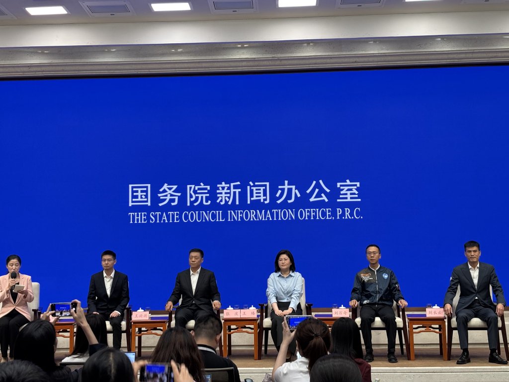 王兴兴出席发布会现场。澎湃新闻记者 赵利新 图