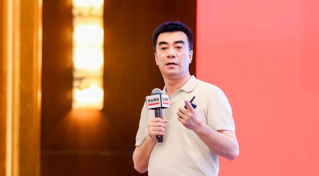 中国创业者的信心从哪里来？首先是9亿