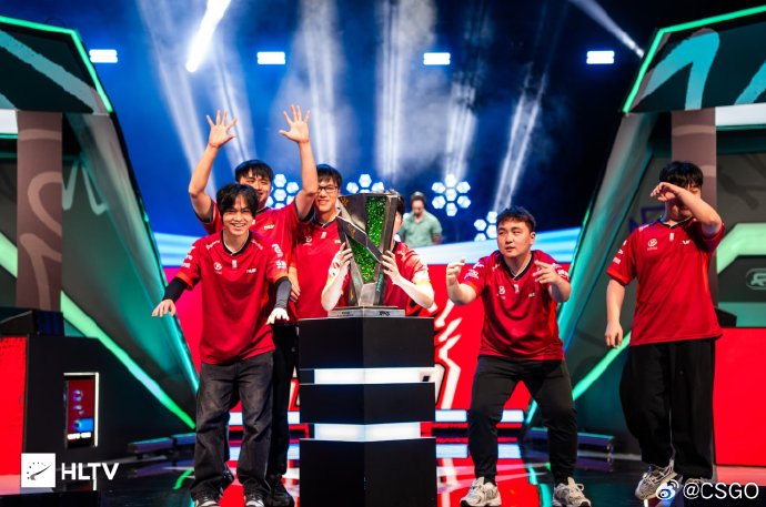 中国电竞创造历史新高度,天禄战队CS2破纪录夺冠荣光全球|电竞_新浪新闻