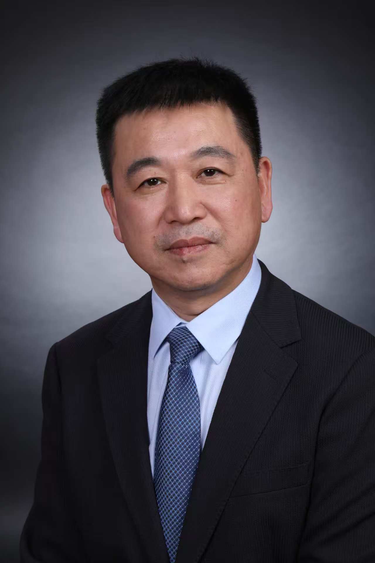 （图为国联民生证券承销保荐有限公司总裁张明举）