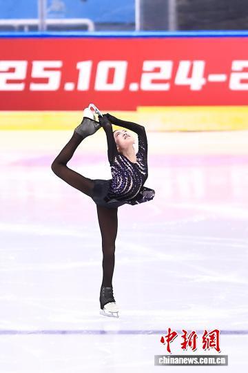 2025年中国花样滑冰俱乐部联赛第二站在哈尔滨冰球馆闭幕。孟庆丰 摄