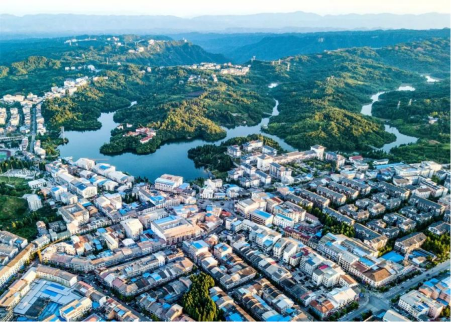 石柱县黄水镇今天小布丁和大家聊一聊每天了解一个重庆地名共同赋予了