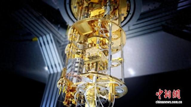 “本源悟源”超导量子计算机。(资料图) 储刚 摄