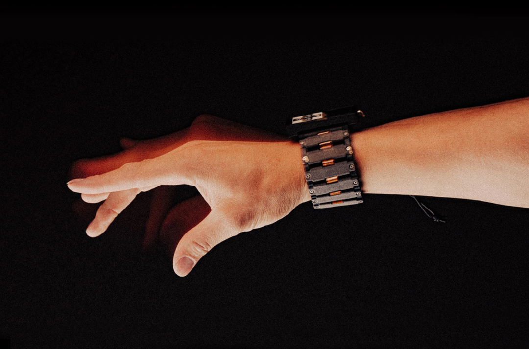 图 | SEMG 系统不需要单独校准即可将信号准确地转换为命令（来源：Meta）