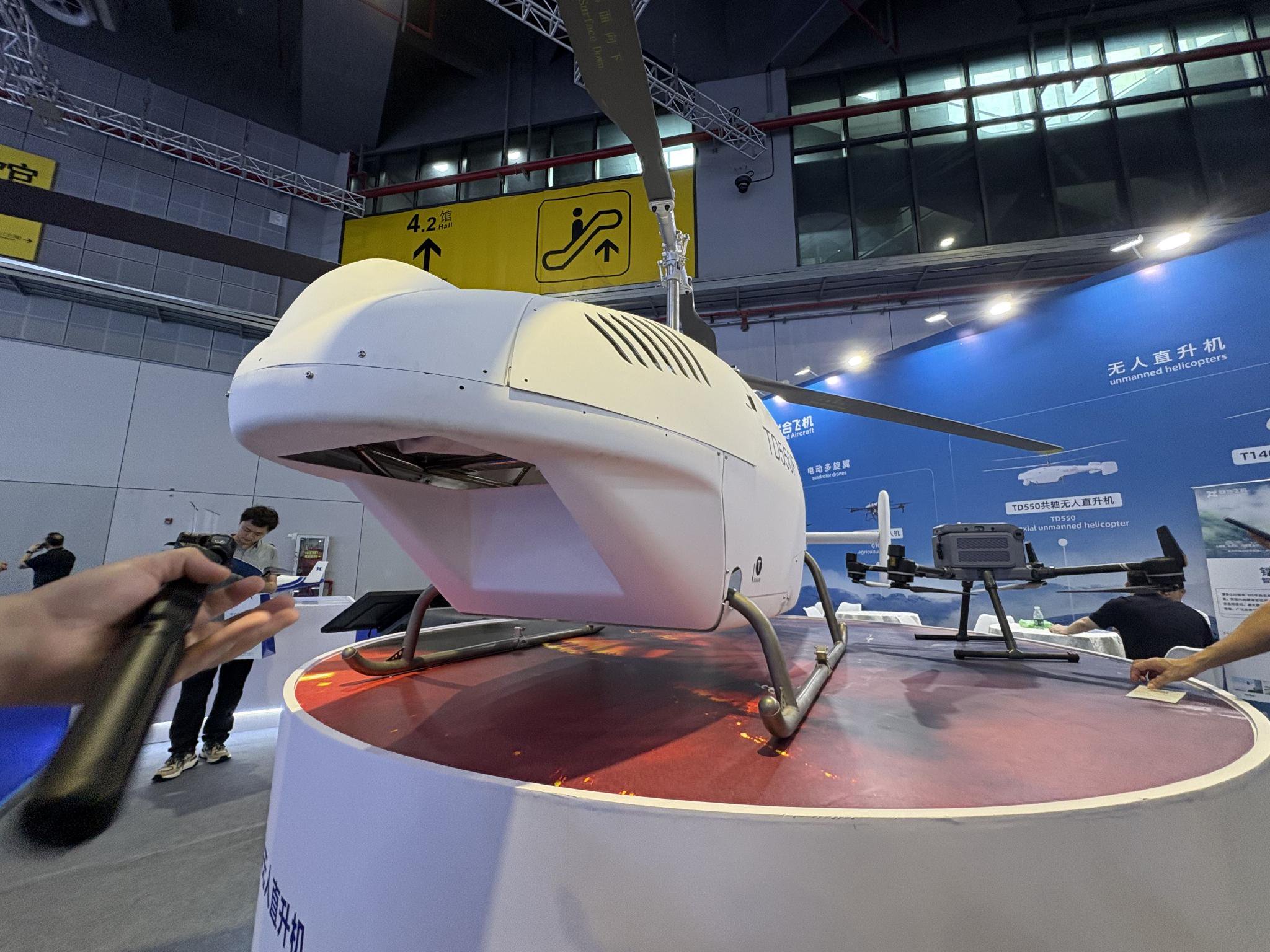 “空中的士”拿下千架订单，低空经济从能飞到赚钱还有多远？