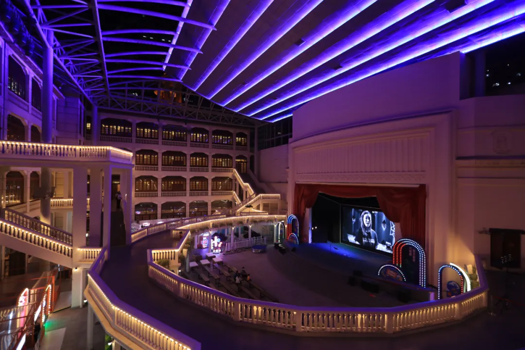 上海大世界内部 受访者供图
