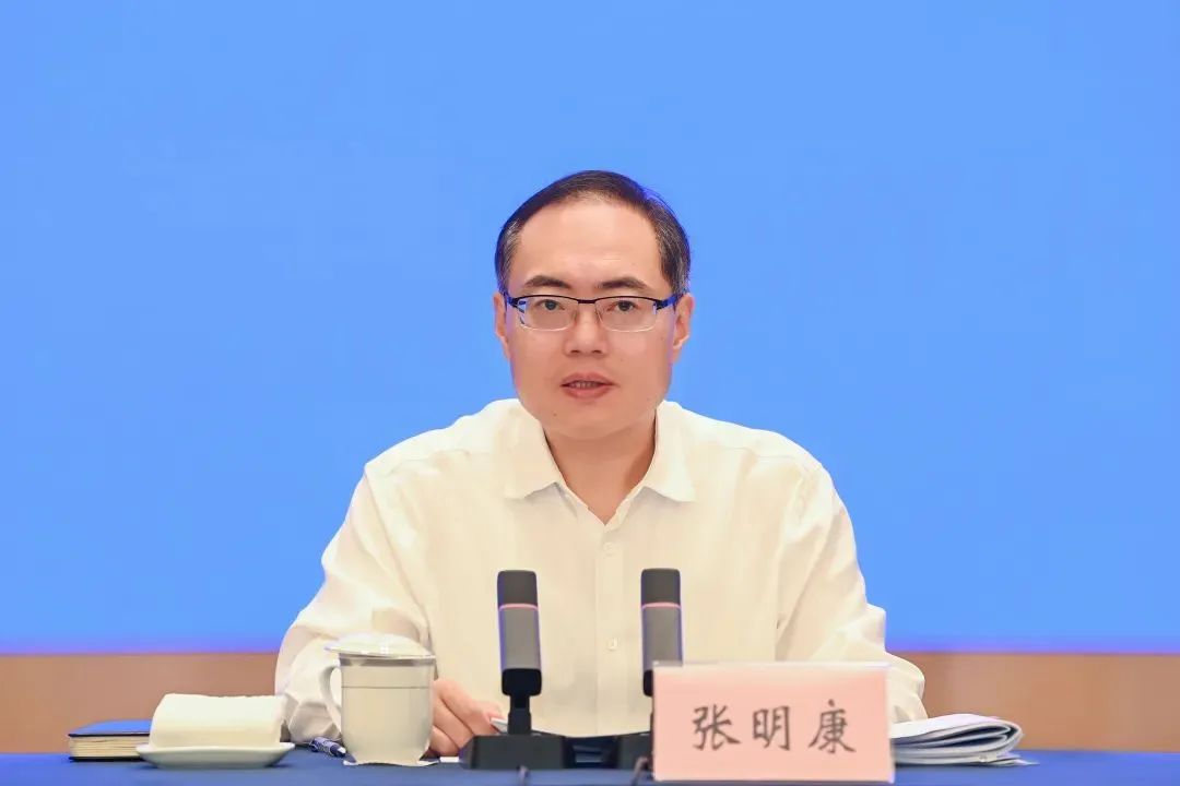 张明康,跨省履新山东烟台!此前担任江苏省盐城市委副书记、市长|江苏省_新浪财经_新浪网
