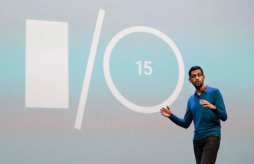 2015年5月28日， 在美国旧金山开幕的2015年谷歌I/O开发者大会上，谷歌公司高级副总裁桑达尔·皮 查伊做主题演讲