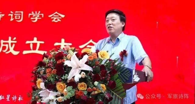 (陕西省诗词学会会长、红星诗社高级顾问:刘炜平)