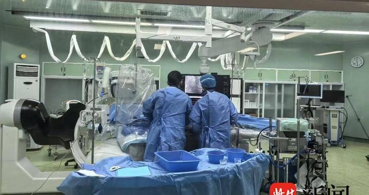 从球场到抢救室:一场与死神争夺时间的战役打响……|ECMO|抢救室_新浪新闻