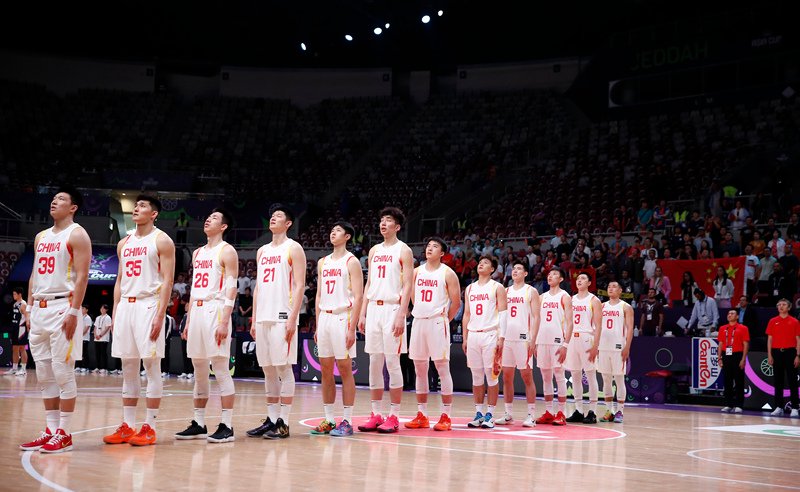 2025男篮亚洲杯中国队战胜韩国队，时隔10年再进四强