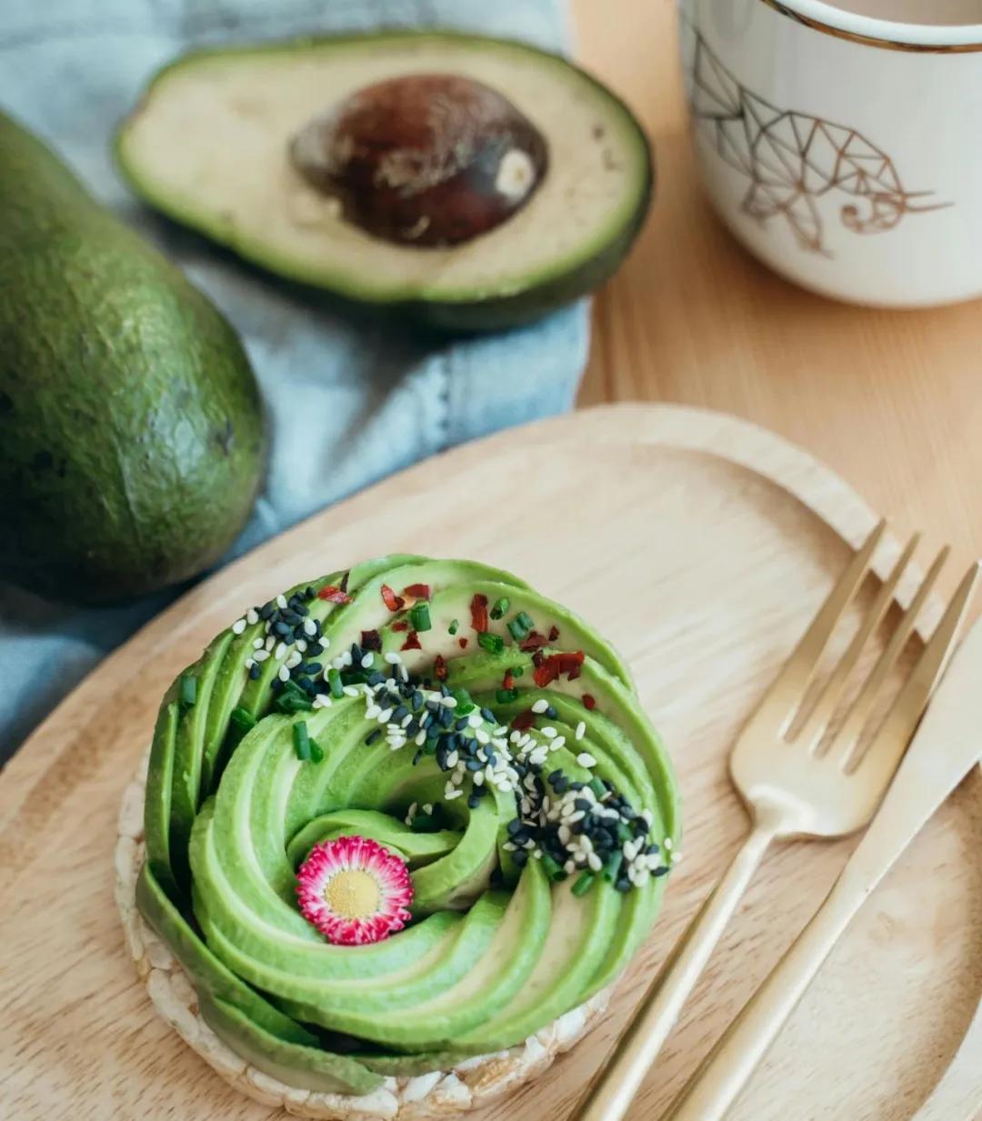 牛油果做成的精致餐食。（图/pexels）