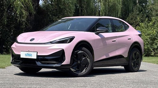 金标下的时尚灵魂 试驾大众汽车安徽与众06