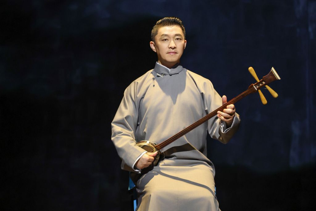 高博文在剧中有多段评弹演唱