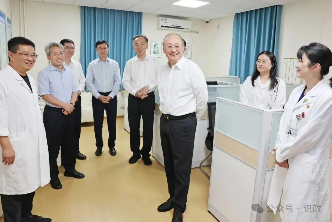 与北京安定医院医务工作者深入交流