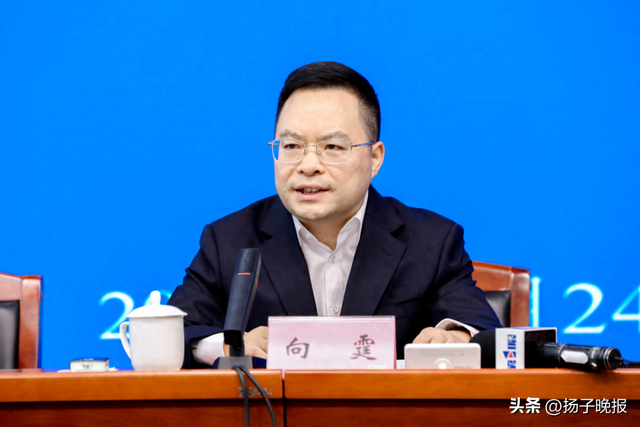 重庆市生态环境局党组成员,副局长向霆涉嫌严重违纪违法接受审查调查