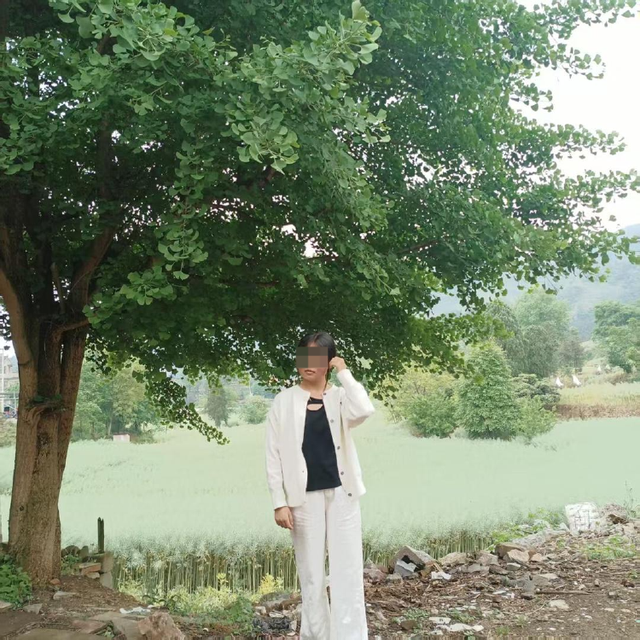 方某涵生前照。反抗受訪者供圖