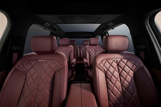 蔚来es8_蔚来ES8内饰设计_蔚来ES8第三代发布