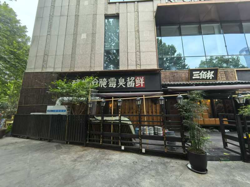 8月21日下午，涉事网红门店之一。新京报贝壳财经记者俞金旻 摄