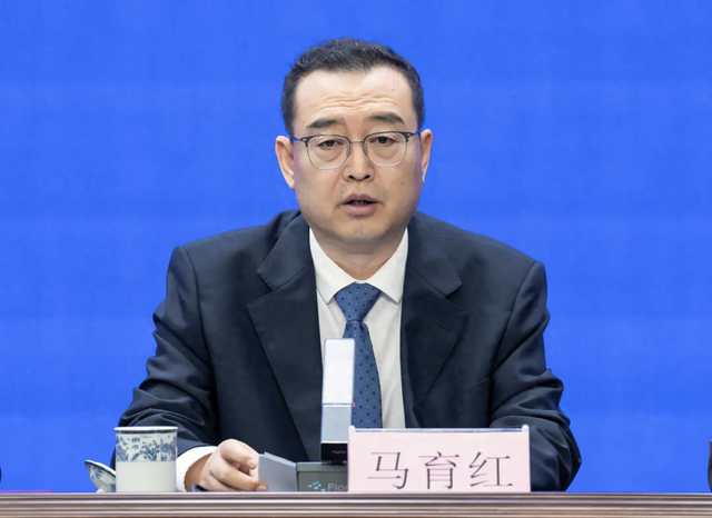 马育红 贵寓图