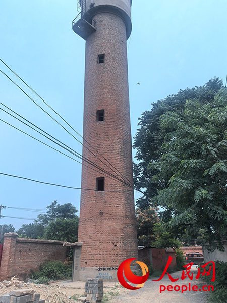 小北堡社區供水水塔。人民網(wǎng) 商帆攝